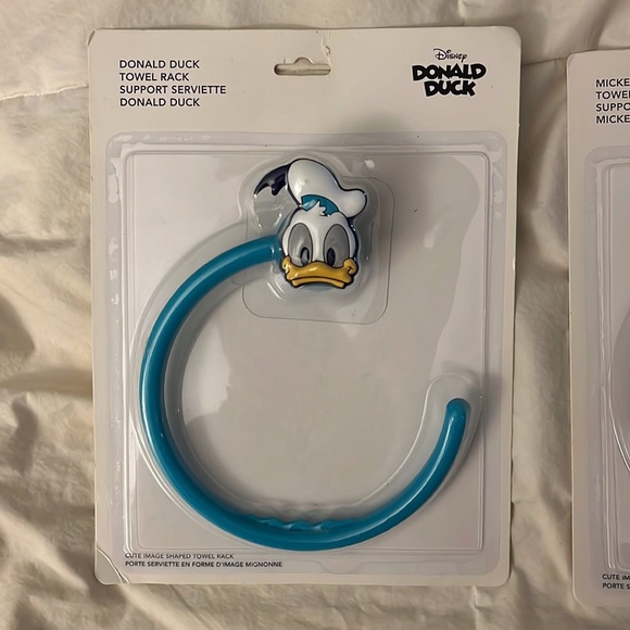 2 Miniso x Disney towel racks, NWT - Picture 3 of 4